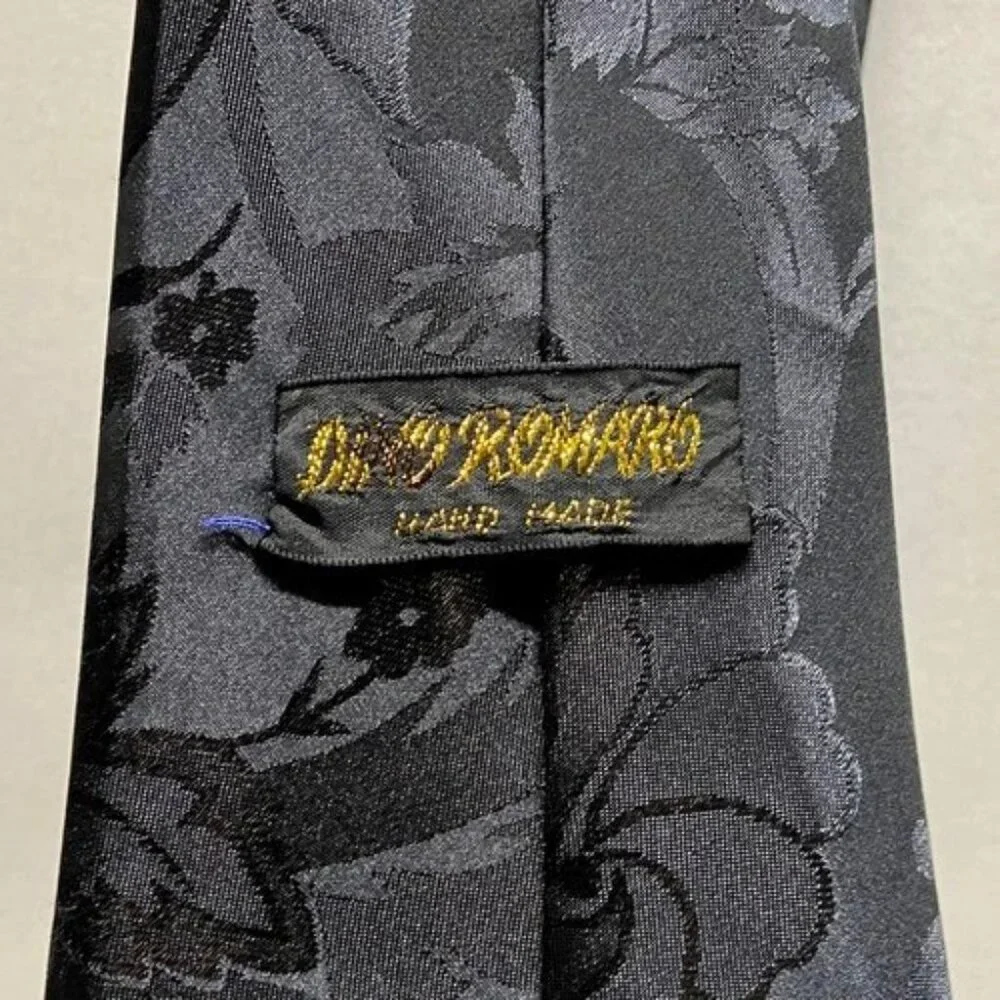 Dino Romaro Men's Silk Tie Honest Bear‎ Novelty Black Halographic Korea Handmade